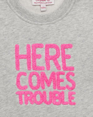 Confiture Sweatshirt Baby Here Comes Trouble Sweatshirt in Grey/Pink