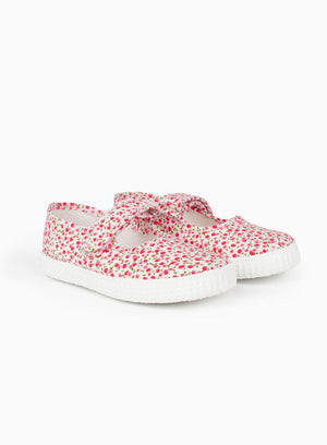 Hampton Canvas Martha Shoes in Red Cherry